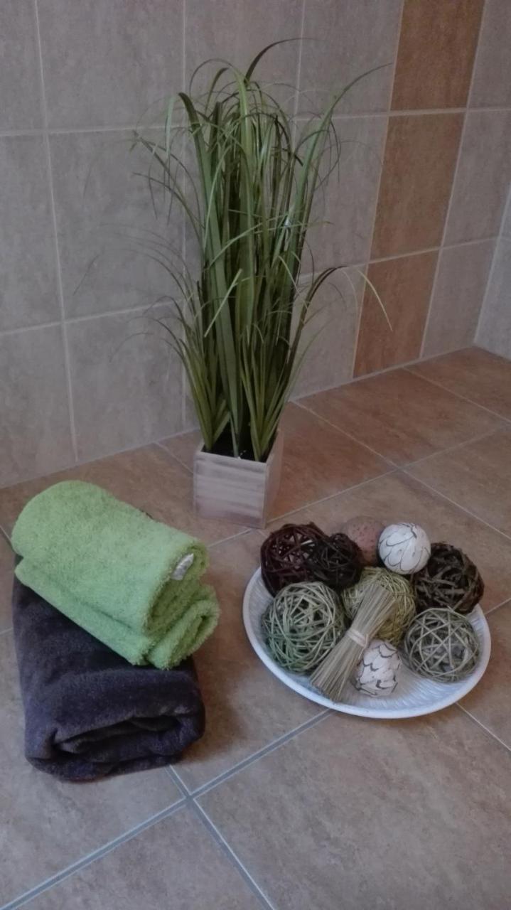 Zala Holiday Apartman Кестели Екстериор снимка